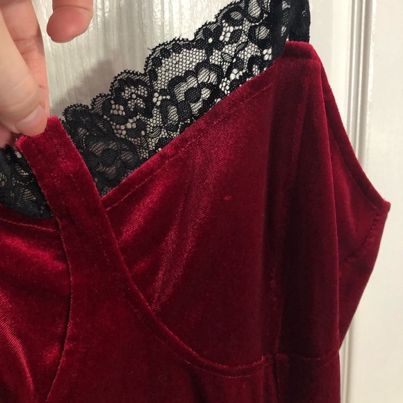 NWOT SHEIN velvet lace dress - Picture 8 of 9